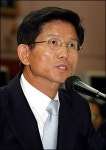 김문수 노무현 추모, 도지사 선거는 별개