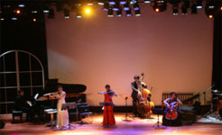 한여름밤 탱고의 선율에  취해 보세요