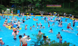아산 영인산 자연휴양림, 물썰매장 및 물놀이터 큰 인기