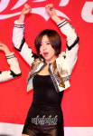 [포토]함은정, 숨 쉬기 힘들어 보이는 너무 핏된 상하의