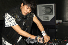 [포토]김민준, 이런 모습도? "오늘은 배우 아닌 DJ"