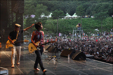 기업 마케팅 여름 특수…해운대서 페스티벌로 자리이동?