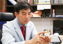 장시간 이어폰 사용 후 ‘귀에서 삐소리’ 이명치료 해야 할 수도