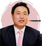 ‘타이어 제왕’ 자리 향한 ‘2세’들의 뜨거운 경주