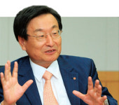 ‘석유화학’ 외길 달려 어깨 겨눈 ‘화공 동문’
