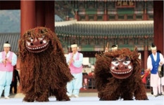 북청사자놀음 보며 잡귀 몰아낼까