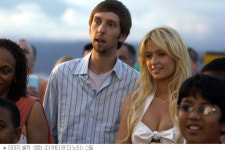 [연예] 패리스 힐튼, ‘최악의 여우주연상’ 등 3관왕 차지