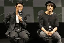 [현장] 사진으로 보는 <무적자> 쇼케이스 현장, “폭풍간지란 이런 것”