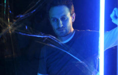 [뉴스] <콜렉터>의 조시 스튜어트, ‘호러킹’ 도전장 던져