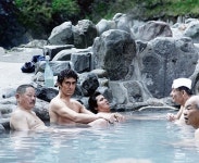 2000년 된 공중목욕탕, 1세기부터 현재까지 성업 중