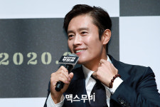 [포토] 남산의 부장들 이병헌 멋쩍은 미소