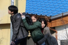 [리뷰] ‘관계의 가나다에 있는 우리는’ 청춘 드라마와 다큐 사이 그 어중간한 매력