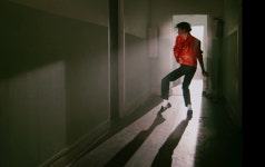 마이클 잭슨의 문워크는 어떻게 탄생했나...영화 스릴러 40