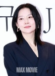 배우 이영애는 왜 32년 만에 연극 무대를 택했나