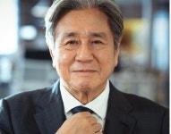 최민식·한소희, 출근길부터 극과 극…'인턴' 2차 포스터 공개