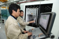 글로벌 금형 기술의 메카로..삼성 광주 정밀금형센터