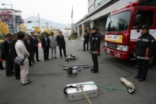 [포토] 베트남 호치민시 소방-경찰 방문단, 부산소방본부 견학