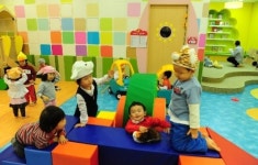 [가화만社성]포스코, 양육부담 해소 어린이집 운영에서 복지카드 지급까지