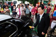 무폴 주유소 전도사, 최중경