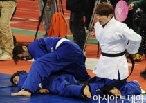 [포토]신화 전진 이제 근육맨 김동완의 몸이 옛날 같지 않네