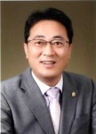 수원시의회 노영관 의장,  민한기 부의장 선출