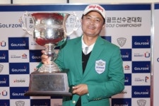 최광수. 골프존배 제17회 한국시니어오픈 우승