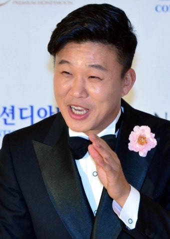 홍록기, 열한 살 연하 신부와 웨딩마치 