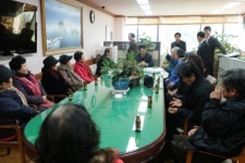 아산 신동 영농법인 조합원들 아산시장 항의 방문