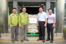 동화기업(주), 추석맞이 소외계층 100가구에 백미 전달