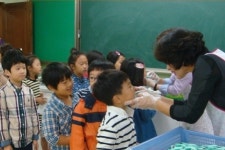 아산시, 충치예방 초등학교 불소겔도포 사업 호평