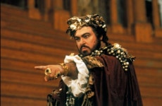 잔인한 시대, 책임의 외면이 불러온 비극...오페라 리골레토