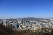 [안인성의 힐링포토] 쾌청한 도심 하늘