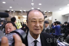 [故신성일 빈소 현장] 신영균·이순재·안성기·조인성 등 영화인 추모 물결 이어져