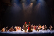 [현장 인터뷰] 연극 레미제라블의 묵직한 무대...유준기 연출 인물 본성 표출에 중점