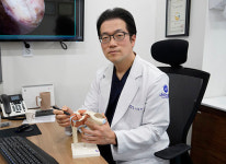 젊은 환자도 점점 많아지는 오십견,… 증상과 치료법은?