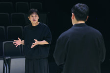 [주하영 365칼럼] 순응에 따른 가혹한 대가와 운명...양손프로젝트 연극 유령들