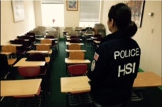 유학생들 편입 받아주는 곳 없어 발 동동