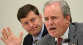 하원의원 방에 의심스런 가루 배달