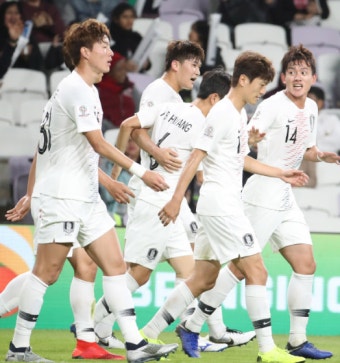 [아시안컵]'김민재 데뷔골' 한국, 키르기스 꺾고 16강 진출