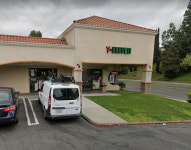 오늘 새벽 편의점 7-Eleven 앞에서 말다툼중 총격 발생