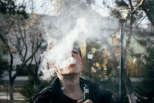 OC 두 고등학교 화장실에 전자담배 vape 감지 장치 설치