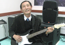 [이사람]‘기타치는 소장님’ 정환훈 안산농수산물도매시장 관리소장