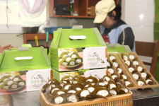 ‘망개떡’ 굳지 않아 판매량 급증