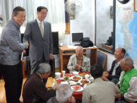 거창농협, 김천리 숲마을경로당에서 잔치
