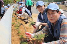 신동아건설, 영월 덕전마을서 봉사활동