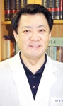 [이사람]7년째 무료 한방진료하는 최성용 도원한의원장 
