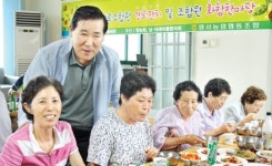 양서농협, 어르신들께 ‘웃음꽃’ 배달