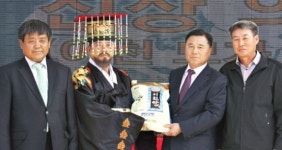 [잠깐]서울 청룡문화제서 ‘임금님표 이천쌀’ 홍보 김교환 모가농협 조합장