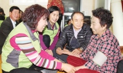 9년째 어르신들 찾아 봉사 ‘귀감’