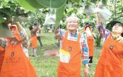 매년 6·25 참전용사 식사대접·마을회관 난방유 지원…